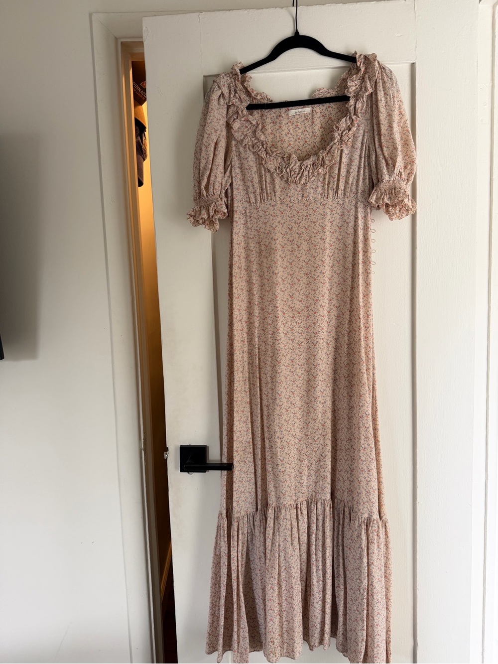 Doen Blush Floral Ruffle-Neck Midi Dress - Picture 3 of 6